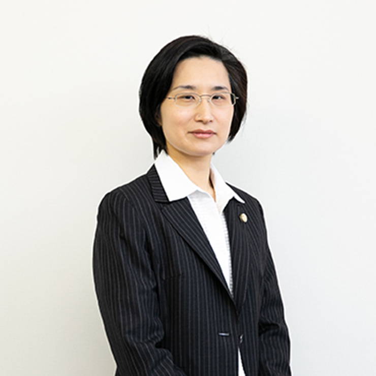 弁護士　坪田　園子